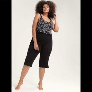 BLACK CAPRI PJ BOTTOMS